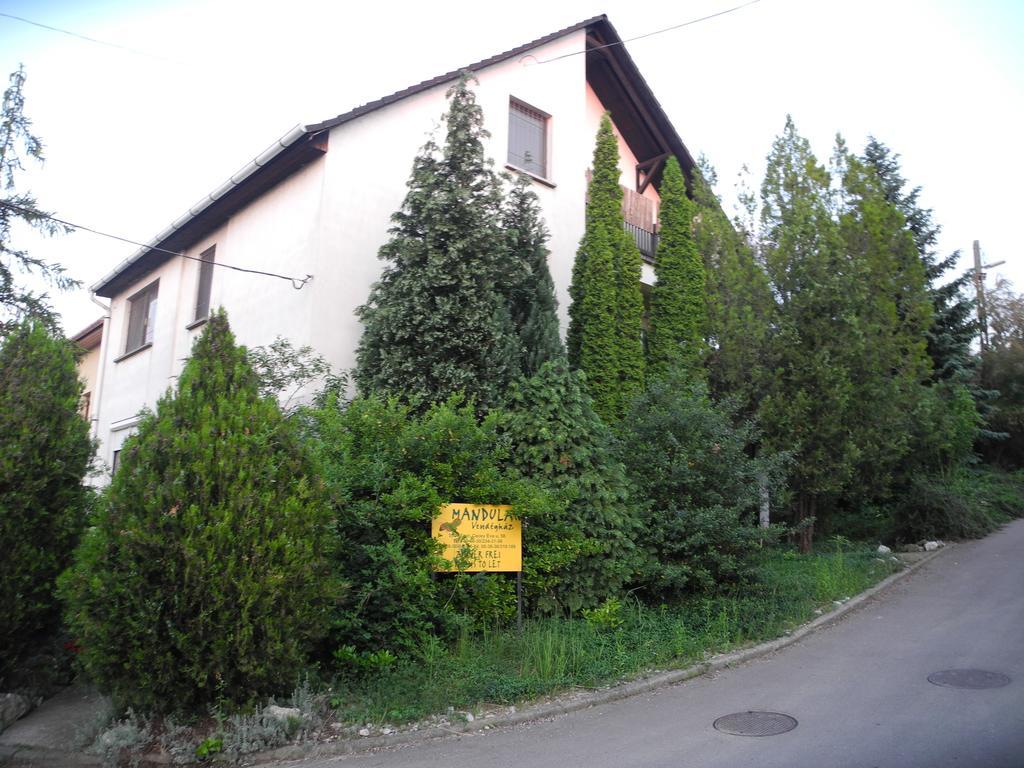 Mandula Vendégház Erlau Exterior foto